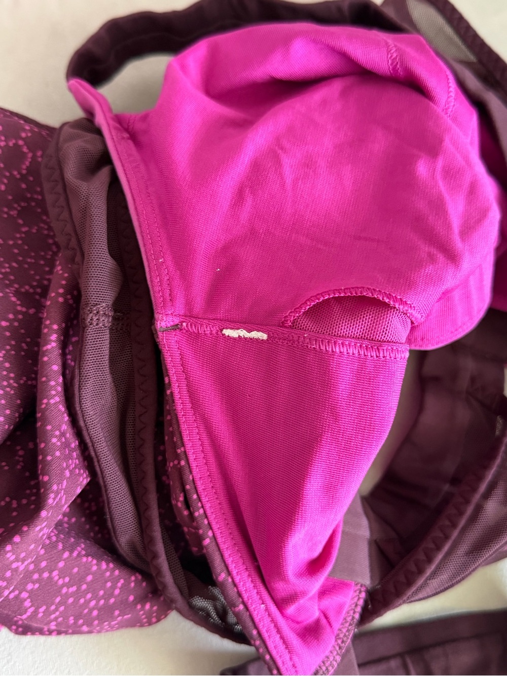 Lululemon Ready, Set, Sweat Tank
Star Pixel Raspberry Bordeaux Drama / Raspberry - Picture 11 of 16